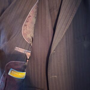 Steve Harvey Big&Tall burgundy designer 3pcs.suit